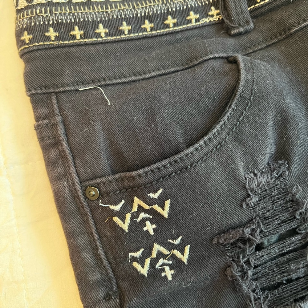 Black jean shorts-stretchy